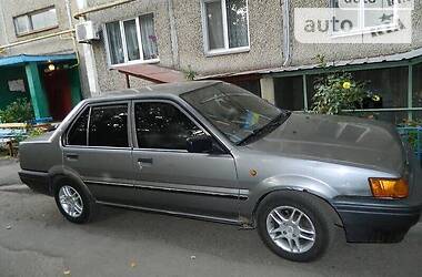 Седан Nissan Sunny 1989 в 