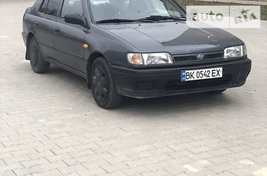 Хэтчбек Nissan Sunny 1994 в Дубно