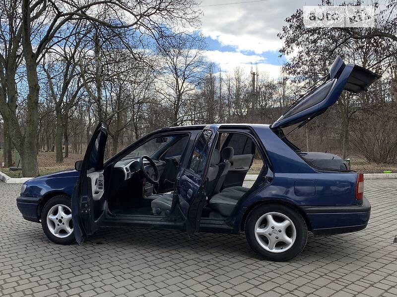 Nissan Sunny A U T O M A T