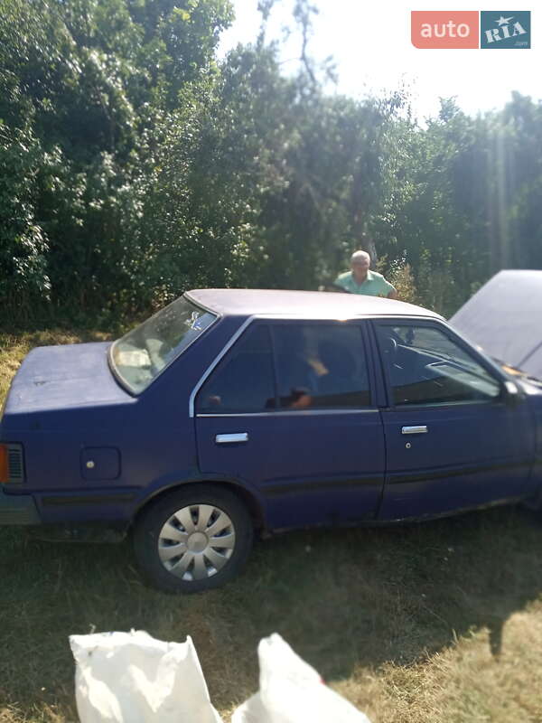 Седан Nissan Sunny 1986 в Овруче