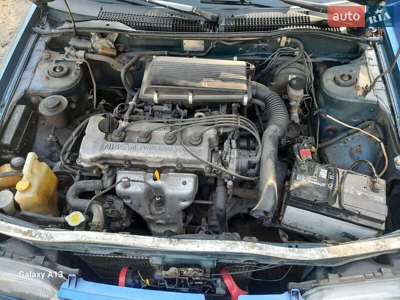 Седан Nissan Sunny 1995 в Рахове