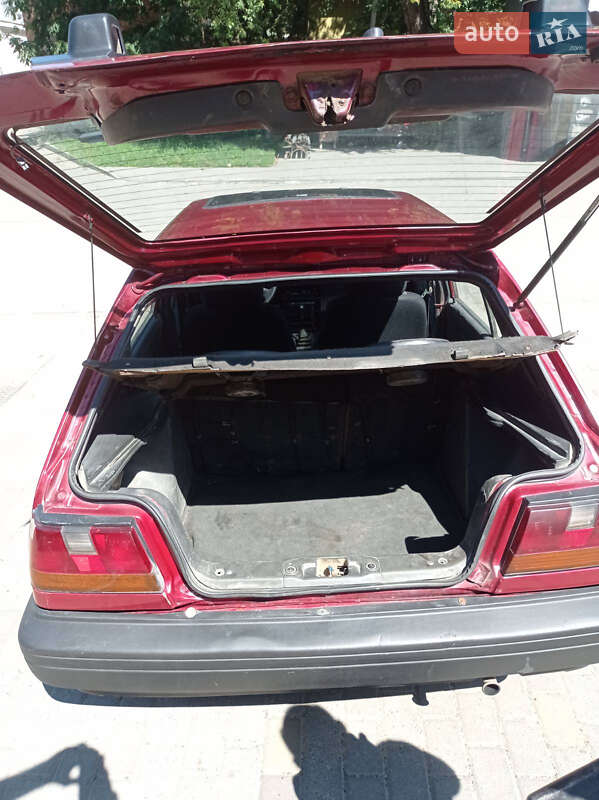 Хетчбек Nissan Sunny 1989 в Сторожинці