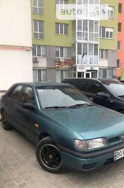 Седан Nissan Sunny 1994 в Тернополі