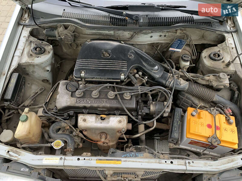 Седан Nissan Sunny 1991 в Одессе