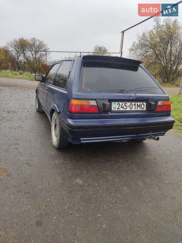 Хетчбек Nissan Sunny 1989 в Чернівцях