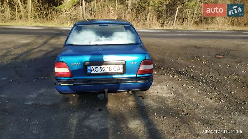 Седан Nissan Sunny 1995 в Киверцах