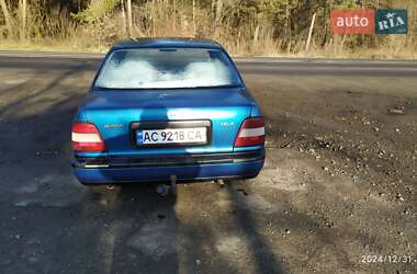 Седан Nissan Sunny 1995 в Луцьку