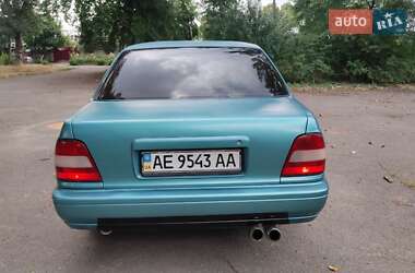 Седан Nissan Sunny 1994 в Кам'янському