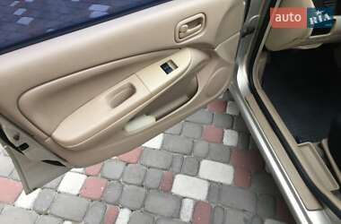 Седан Nissan Sunny 2008 в 