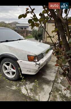 Седан Nissan Sunny 1988 в 