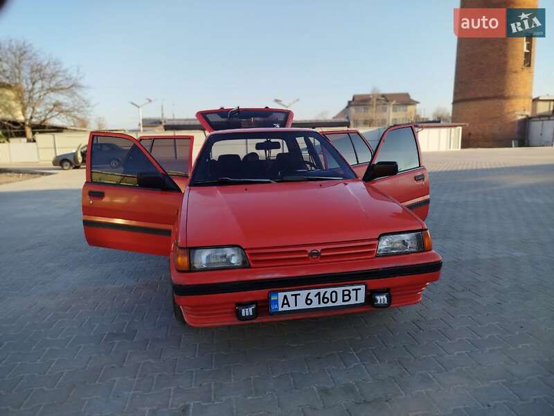 Хэтчбек Nissan Sunny 1987 в Ивано-Франковске