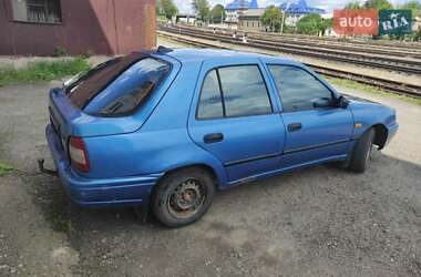 Седан Nissan Sunny 1995 в 
