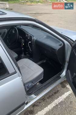 Седан Nissan Sunny 1994 в 