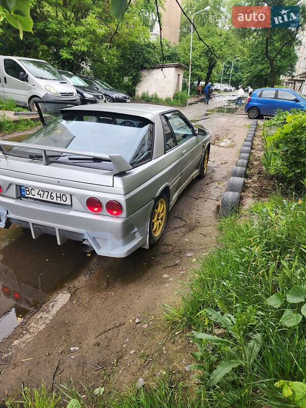 Купе Nissan Sunny 1989 в Львове