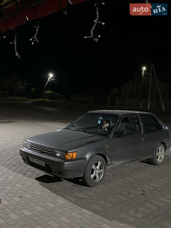 Хетчбек Nissan Sunny 1989 в Білгороді-Дністровському
