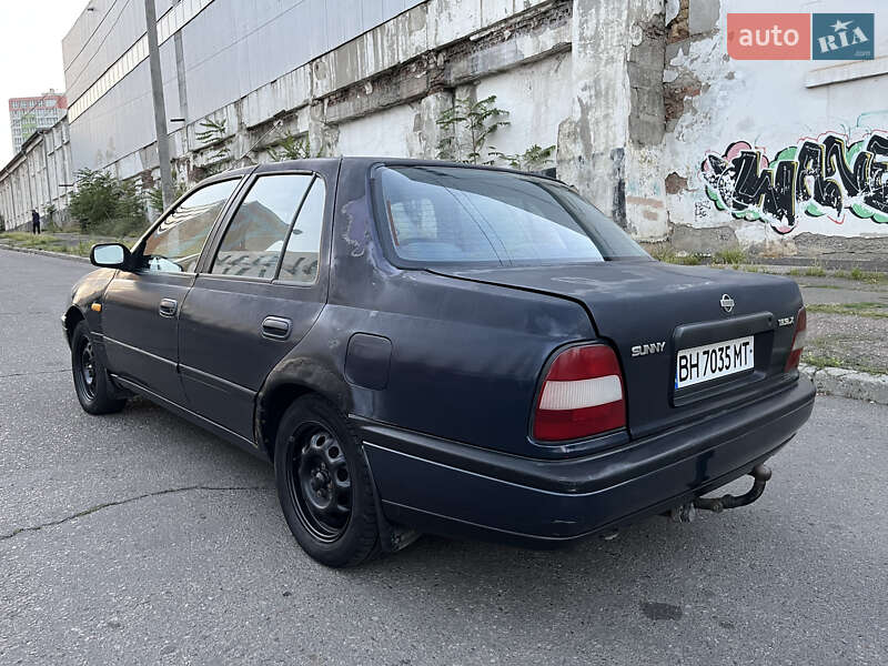 Седан Nissan Sunny 1991 в Одессе