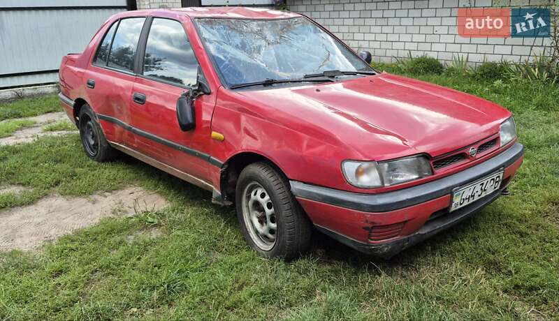 Седан Nissan Sunny 1991 в Вараші