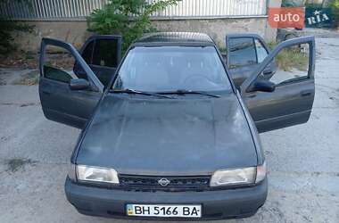 Седан Nissan Sunny 1993 в Одесі