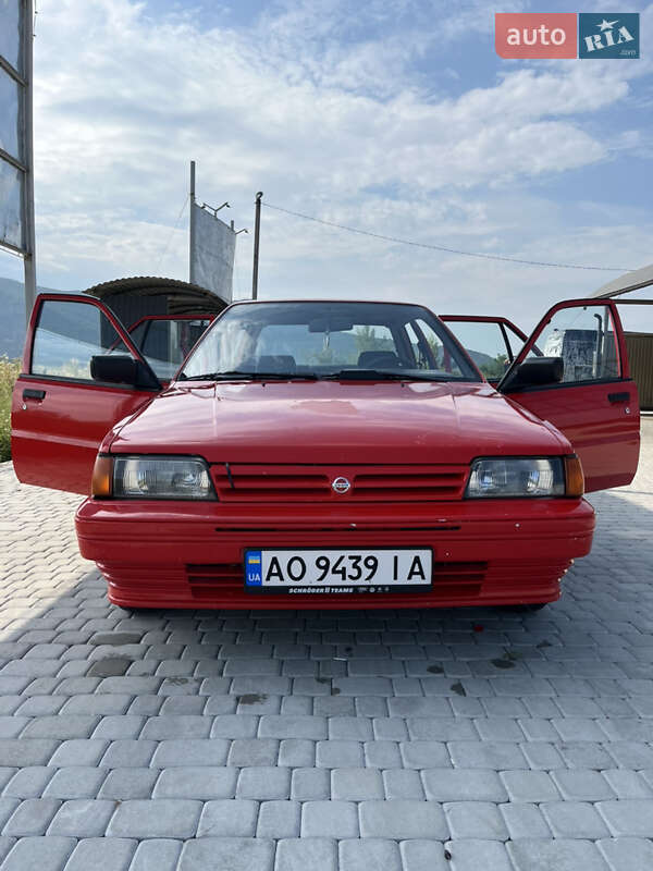 Седан Nissan Sunny 1986 в Виноградові