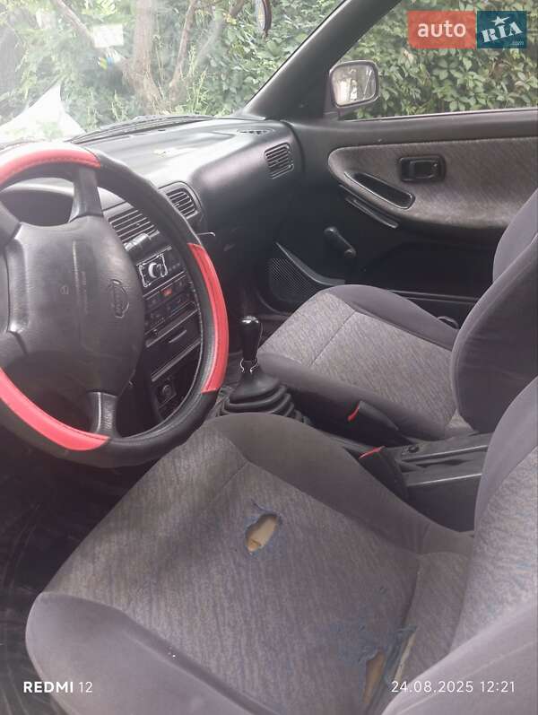 Седан Nissan Sunny 1999 в Житомирі