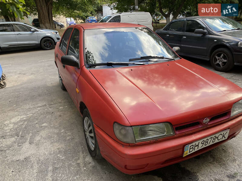 Nissan Sunny 1992