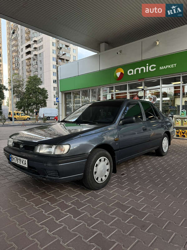 Седан Nissan Sunny 1993 в Одессе фото 2 Седан Nissan Sunny 1993 в Одессе