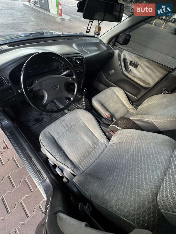 Седан Nissan Sunny 1993 в Одессе фото 14 Седан Nissan Sunny 1993 в Одессе