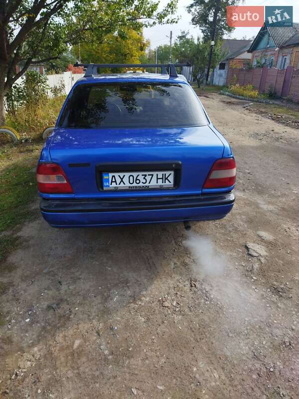 Седан Nissan Sunny 1992 в Харькове
