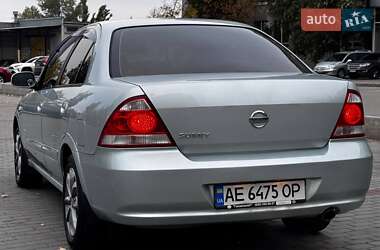 Седан Nissan Sunny 2007 в 