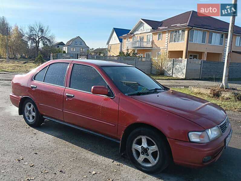 Седан Nissan Sunny 1997 в Малині