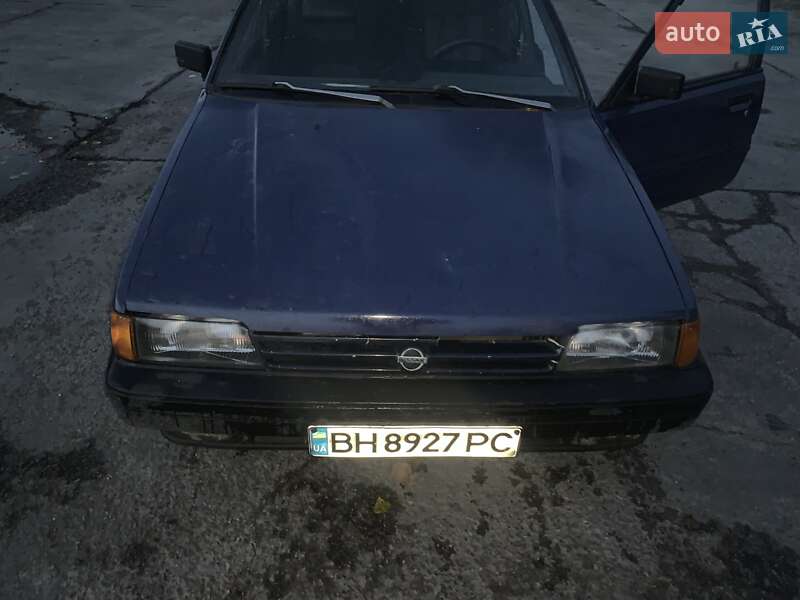 Nissan Sunny 1986