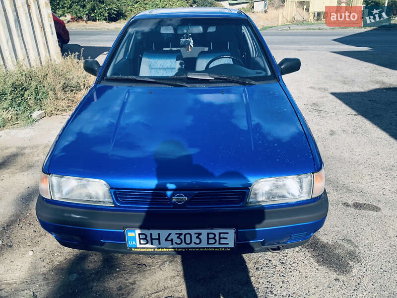 Седан Nissan Sunny 1996 в Одессе