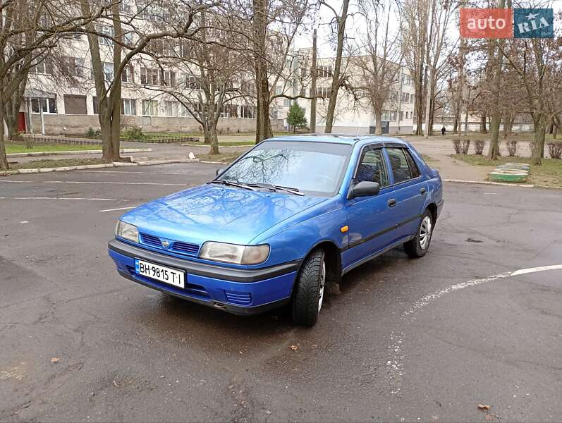 Седан Nissan Sunny 1995 в Одесі