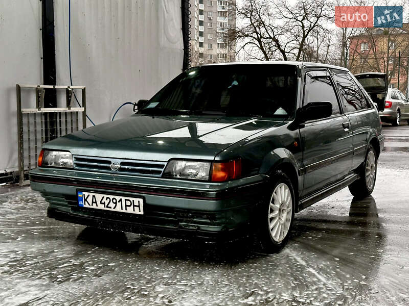 Nissan Sunny 1987