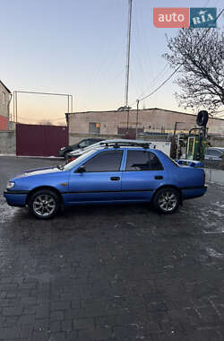 Седан Nissan Sunny 1995 в Одесі