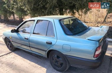 Седан Nissan Sunny 1995 в Надвірній