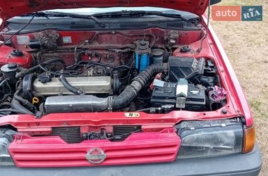 Хетчбек Nissan Sunny 1990 в Березному