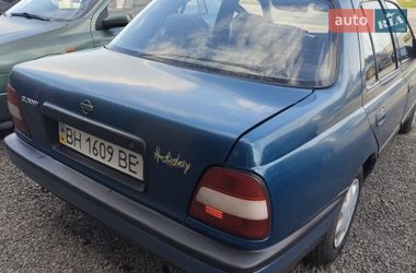 Седан Nissan Sunny 1995 в Одесі