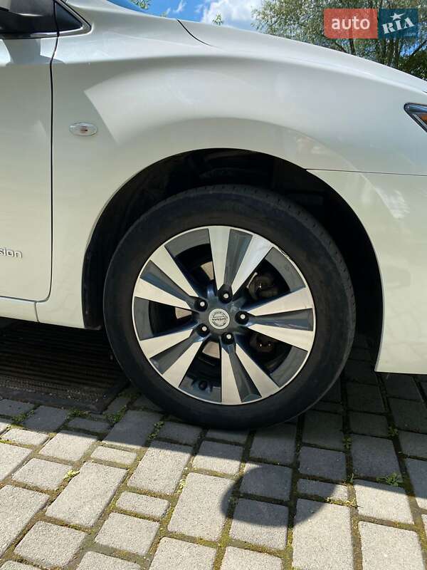 Седан Nissan Sylphy 2018 в Ивано-Франковске