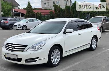 Седан Nissan Teana 2012 в Киеве