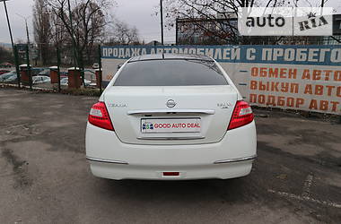 Седан Nissan Teana 2010 в Харькове