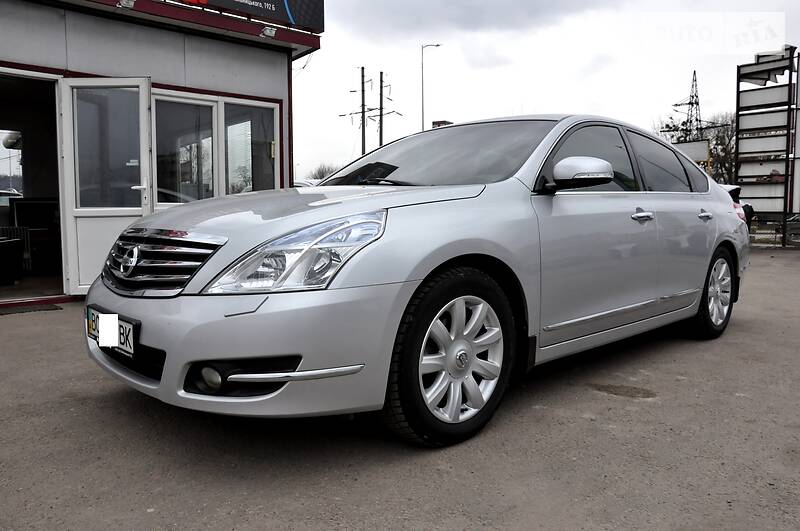 Седан Nissan Teana 2009 в Львові