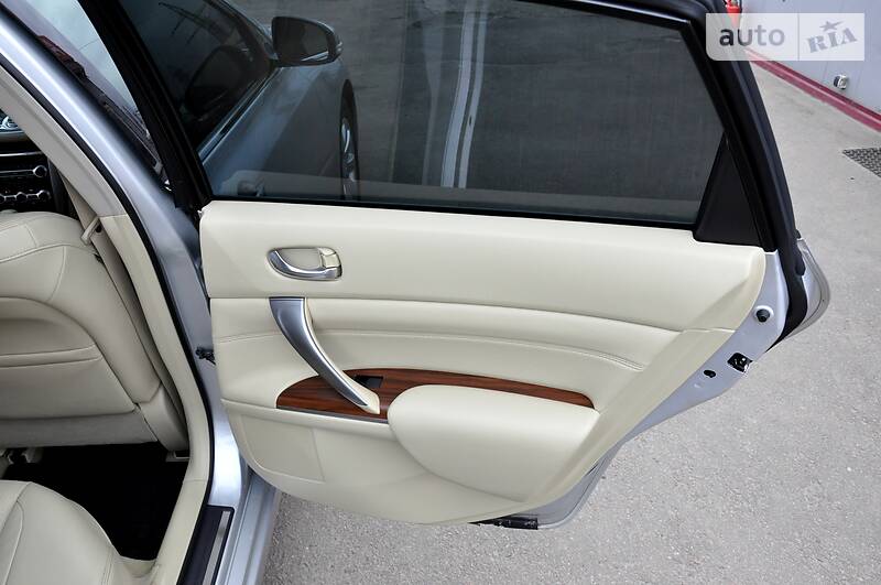 Седан Nissan Teana 2009 в Львові