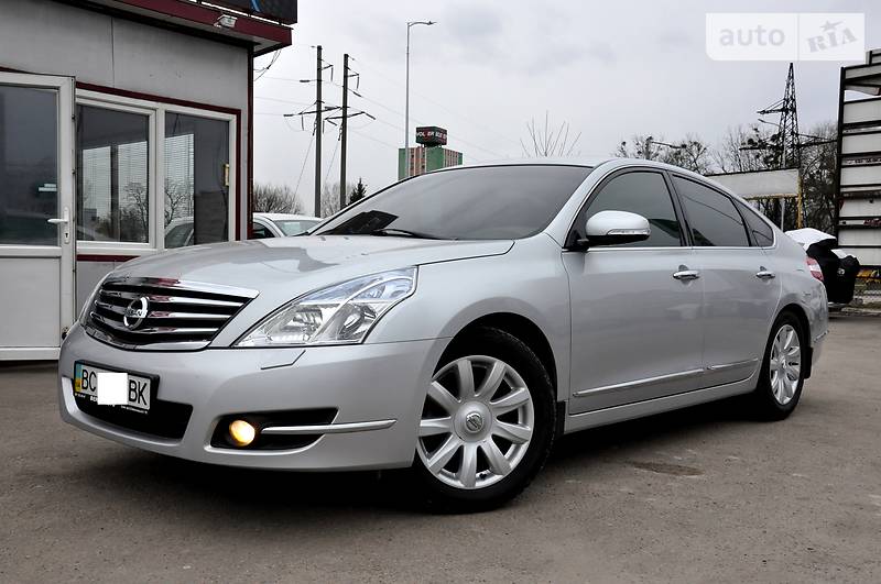 Седан Nissan Teana 2009 в Львові