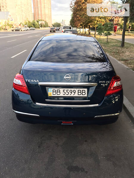 Седан Nissan Teana 2008 в Києві