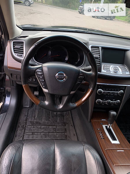 Седан Nissan Teana 2010 в Львові
