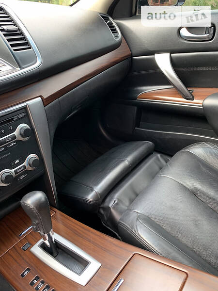 Седан Nissan Teana 2010 в Львові