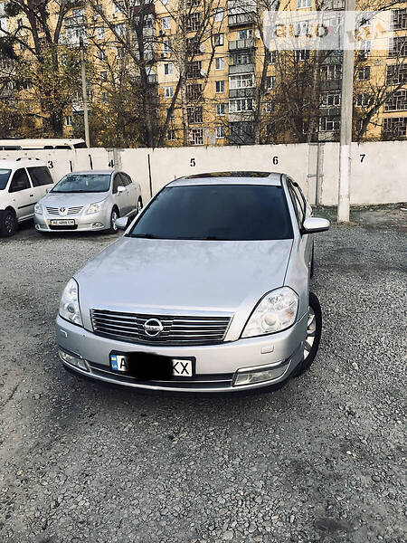 Nissan Teana 230 JM