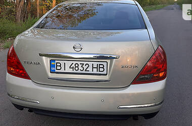 Седан Nissan Teana 2006 в Миргороде