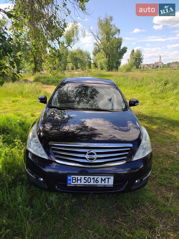 Седан Nissan Teana 2008 в Києві